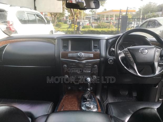 Nissan Patrol 2017 Gray