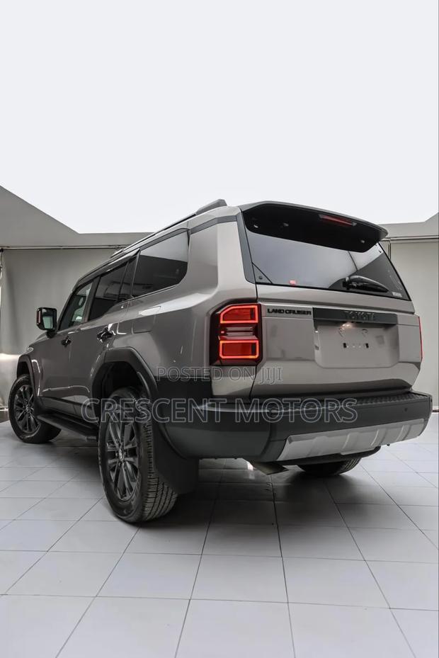 New Toyota Land Cruiser Prado 2024 Gold