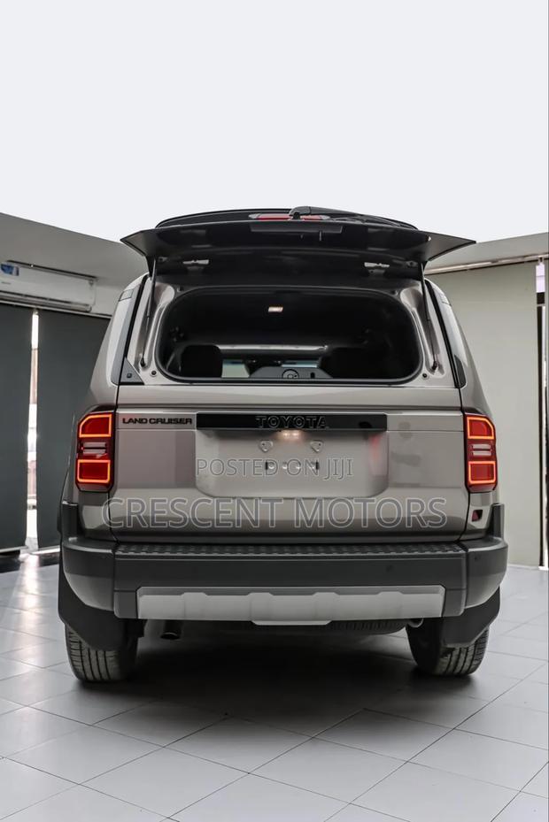 New Toyota Land Cruiser Prado 2024 Gold
