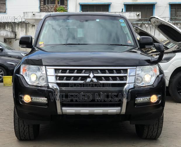 Mitsubishi Pajero V80 3.2 DI-D 2018 Black