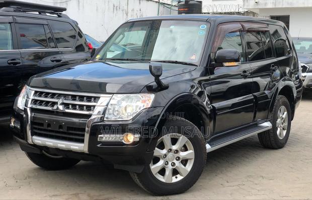 Mitsubishi Pajero V80 3.2 DI-D 2018 Black
