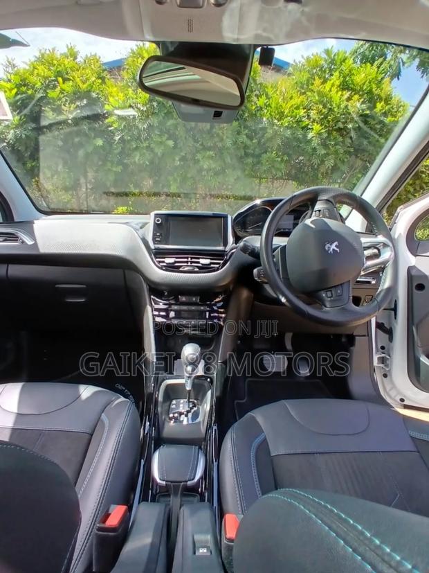 Peugeot 2008 1.2 PureTech (130 Hp) 2018 White