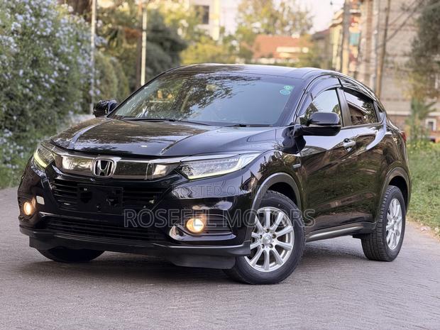 Honda Vezel 1.5 Hybrid 4WD 2018 Black