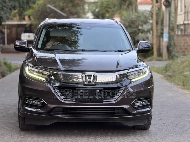 Honda Vezel 1.5 Hybrid 4WD 2018 Ivory