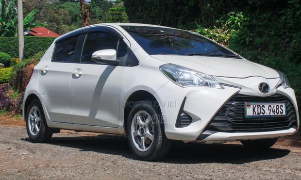 Toyota Vitz 2017 White