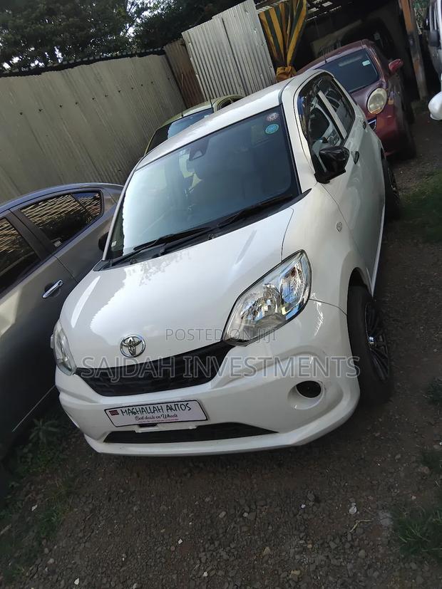 Toyota Passo 1.0 AWD 2018 White