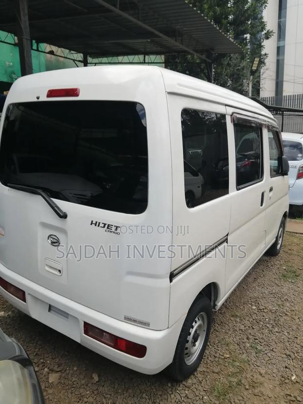Daihatsu HIJET 2018 White