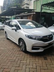 Honda Fit Shuttle 1.5 Hybrid 4WD 2018 White for sale