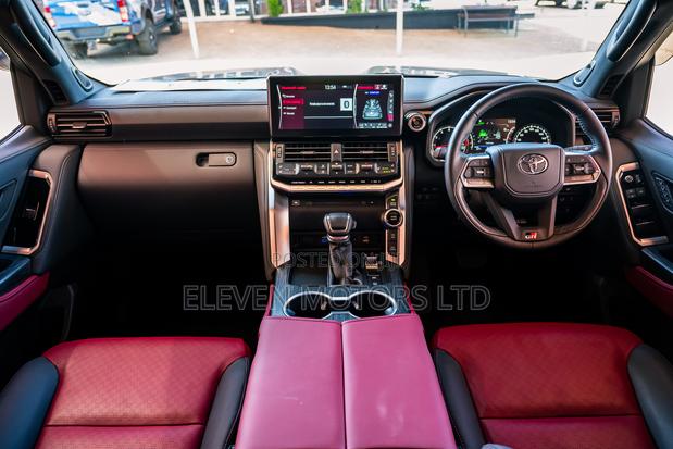 Toyota Land Cruiser Prado 2023 Black
