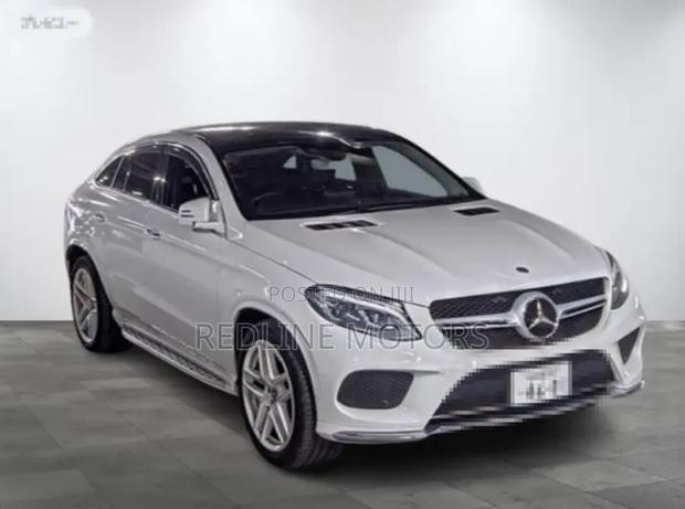 Mercedes-Benz GLE-Class GLE 350d 4MATIC 2018 White