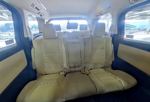 Toyota Alphard 2.5 Petrol AWD 2018 Pearl