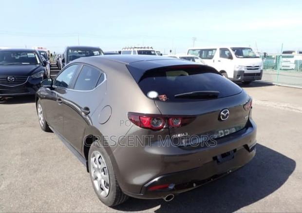 Mazda 3 2019 Brown