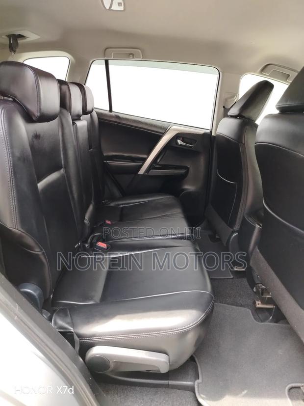 Toyota RAV4 2018 Silver