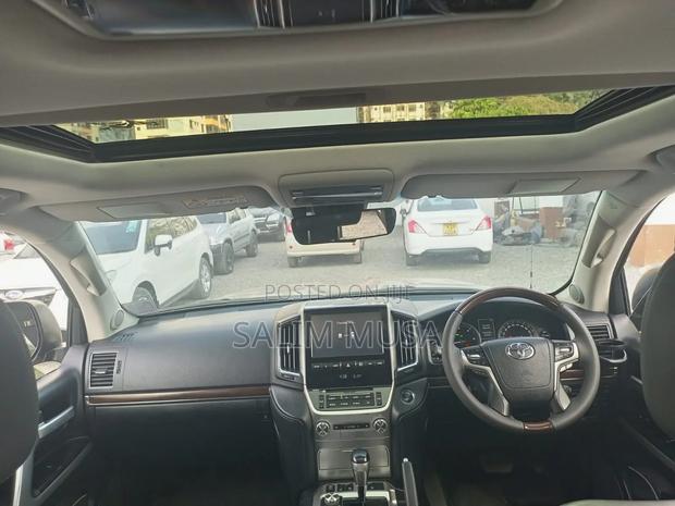 Toyota Land Cruiser 2017 Gray