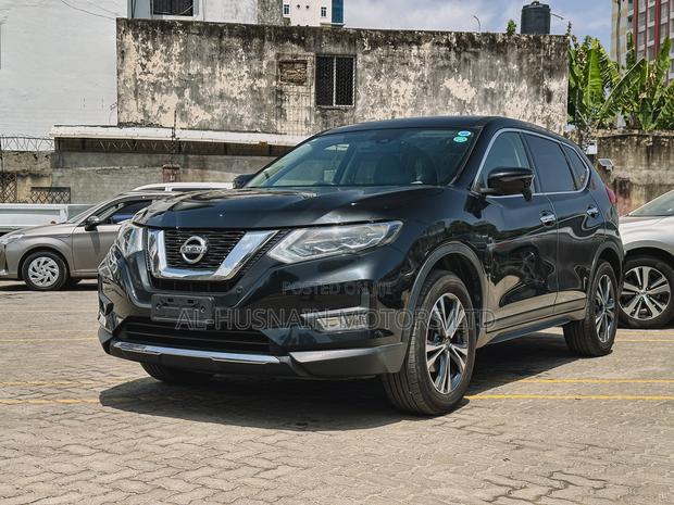 Nissan X-Trail 2.0 Petrol FWD 2018 Black