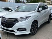 Honda Vezel 2018 White for sale