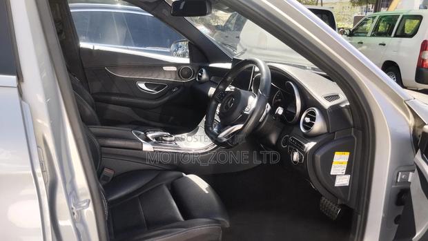 Mercedes-Benz C200 2016 Silver