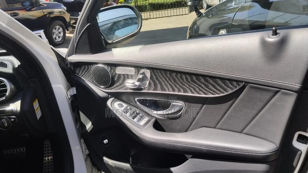 Mercedes-Benz C200 2016 White
