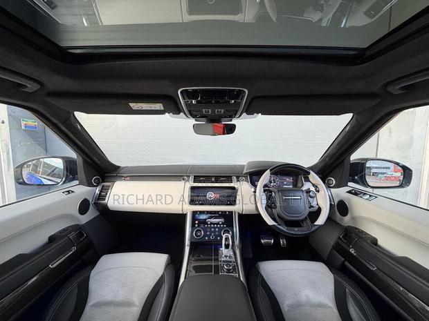 Land Rover Range Rover Sport SVR 4x4 2020 Blue