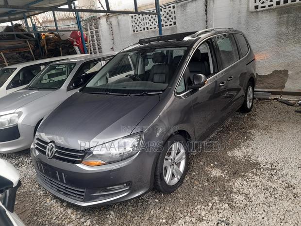 Volkswagen Sharan 2017 Gray