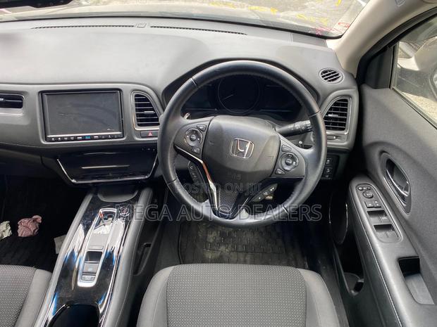 Honda Vezel 1.5 Hybrid 2WD 2018 Black