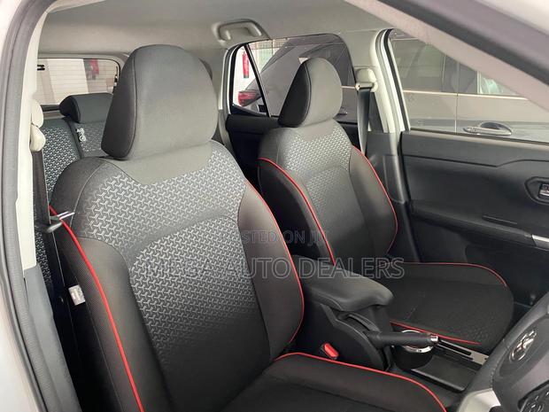 Toyota Raize 1.0 FWD 2019 White