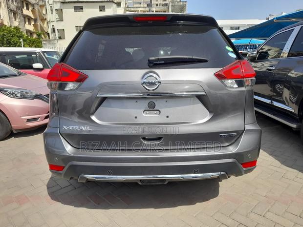 Nissan X-Trail 2.0 Hybrid AWD 2018 Gray