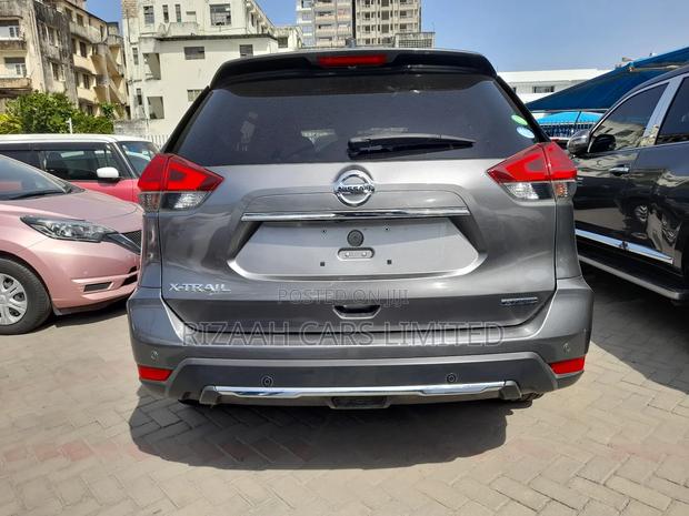 Nissan X-Trail 2.0 Hybrid AWD 2018 Gray
