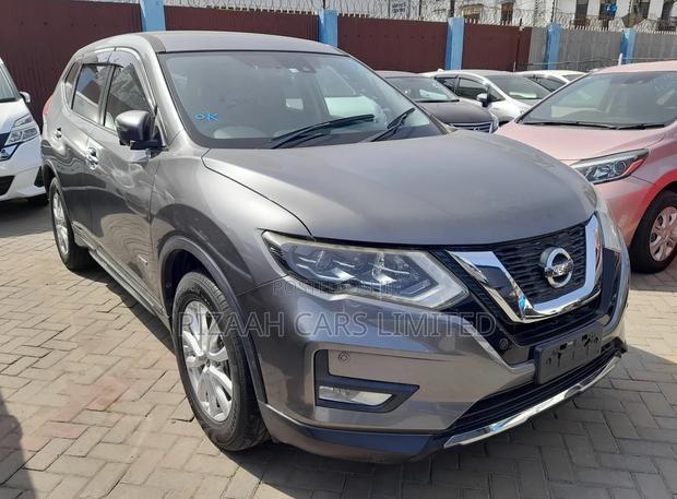 Nissan X-Trail 2.0 Hybrid AWD 2018 Gray
