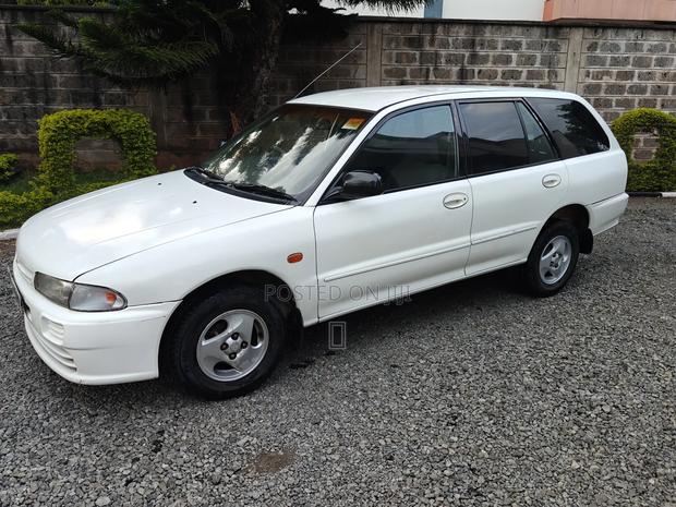 Mitsubishi Lancer 2003 White