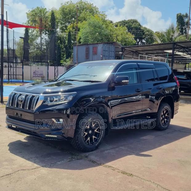 Toyota Land Cruiser Prado 2.7 2018 Black