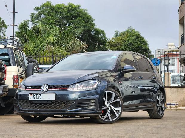 Volkswagen Golf TSI S FWD 2018 Gray