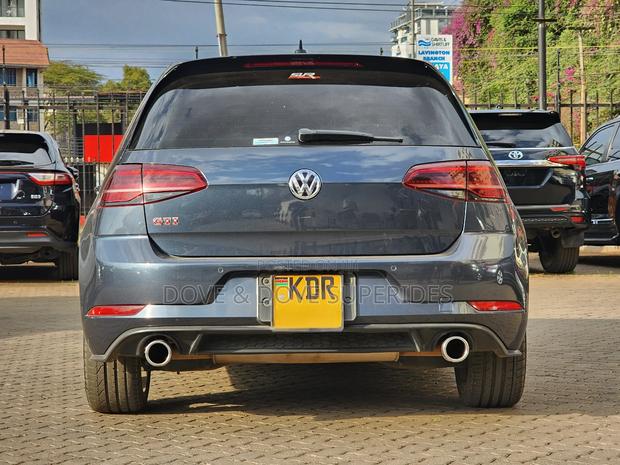 Volkswagen Golf TSI S FWD 2018 Gray