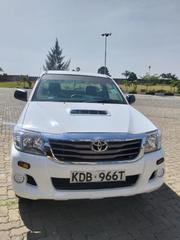 Toyota Hilux SR5 2013 White for sale