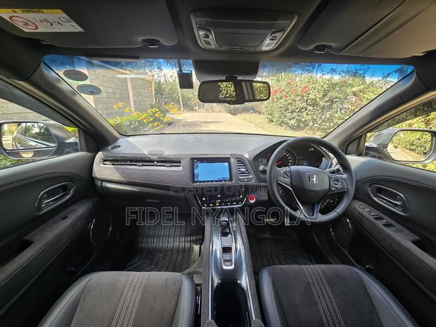 Honda Vezel 1.5 Hybrid 2WD 2019 Gray