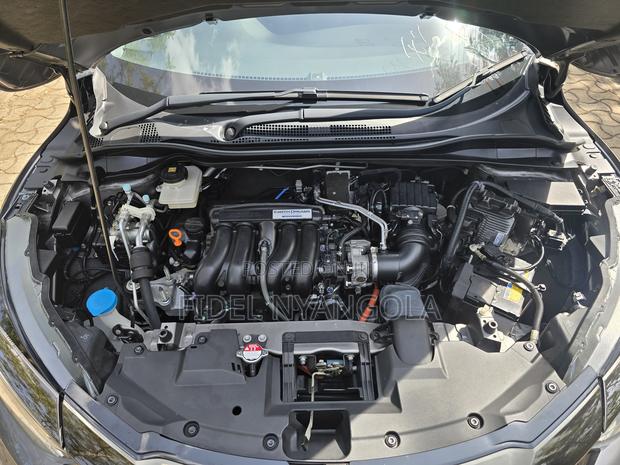 Honda Vezel 1.5 Hybrid 2WD 2019 Gray