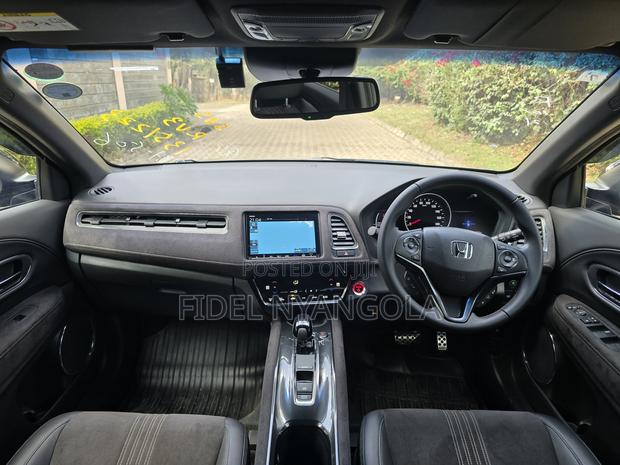 Honda Vezel 1.5 Hybrid 2WD 2019 Gray