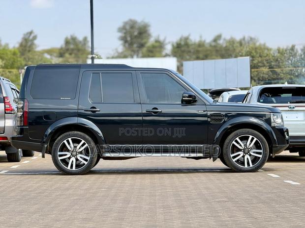 Land Rover Discovery 2015