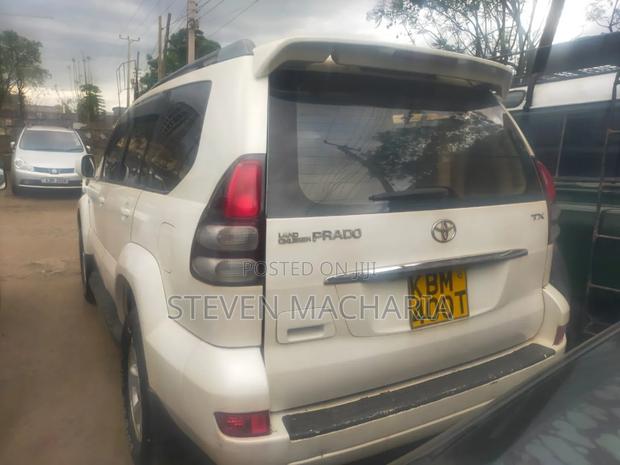 Toyota Land Cruiser 2005 White