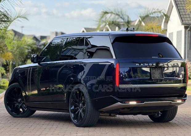 New Land Rover Range Rover Vogue 2023 Blue