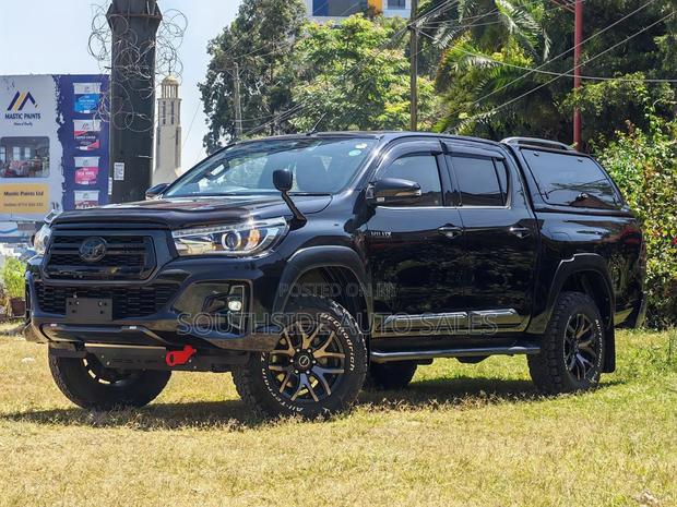 Toyota Hilux Revo Smart Cab Deisel 2.4 AWD 2019 Black