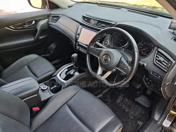 Nissan X-Trail 2.0 Petrol AWD 2019 Green