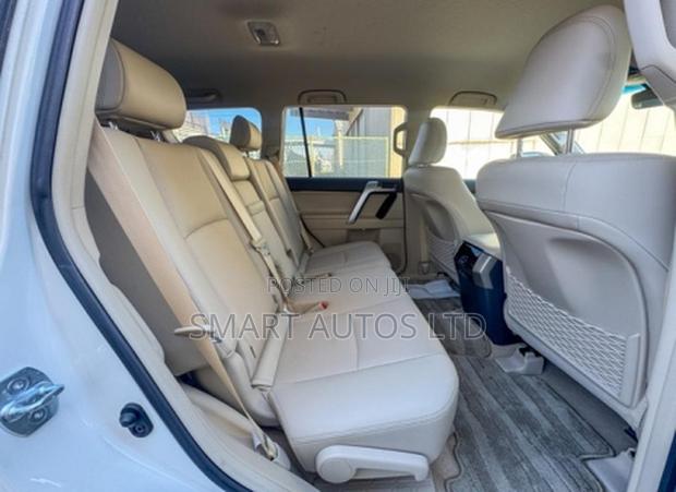 Toyota Land Cruiser Prado 2020 Pearl