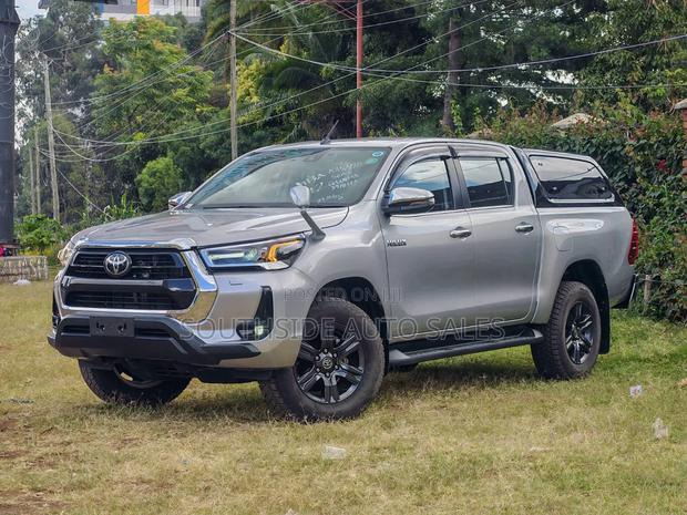 Toyota Hilux Revo Smart Cab Deisel 2.4 AWD 2020 Silver
