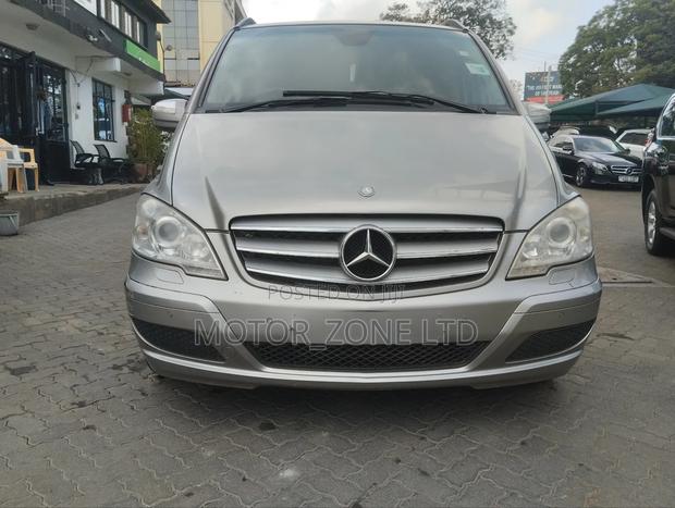 Mercedes-Benz Viano 2012 Beige