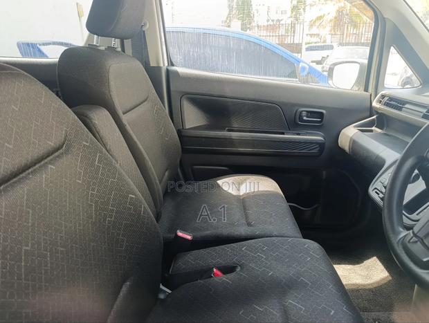 Suzuki Wagon R 660 Petrol FWD 2018 White