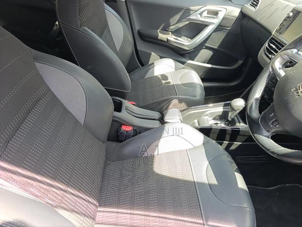 Peugeot 2008 2018 White