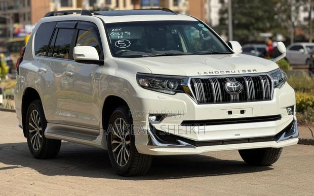 Toyota Land Cruiser Prado 2019 White