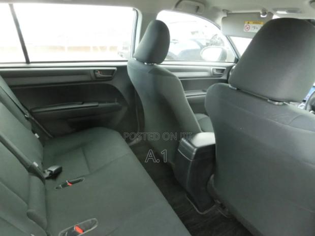 Toyota Corolla Fielder 1.5 Hybrid FWD 2018 Silver