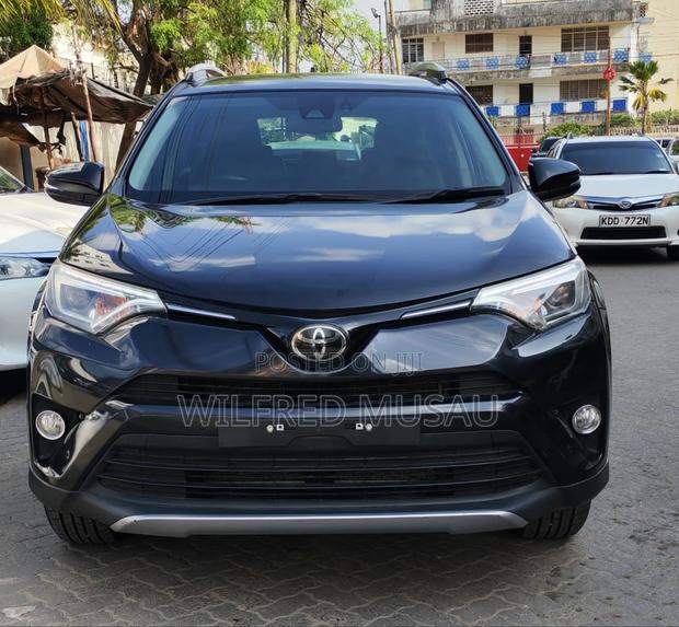 Toyota RAV4 2018 Gray